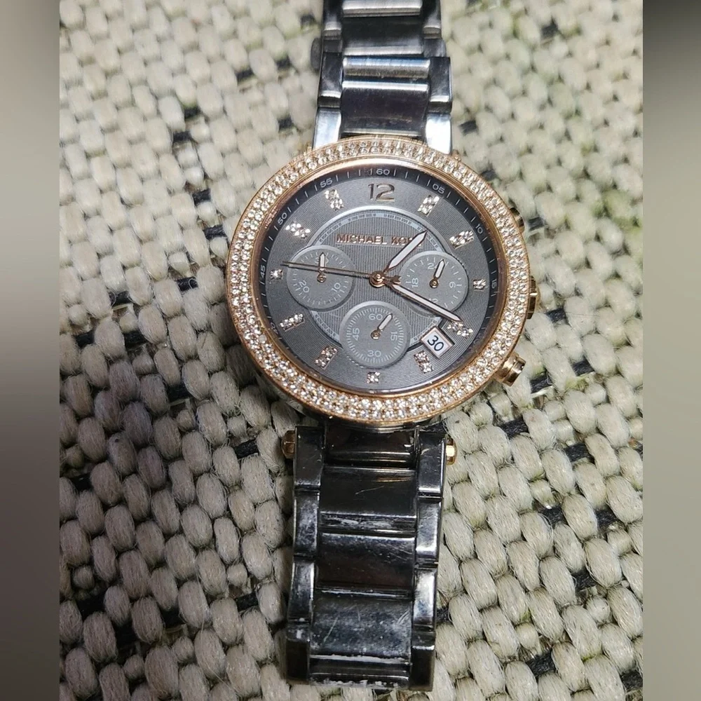 MICHAEL KORS WATCH - Picture 2 of 8
